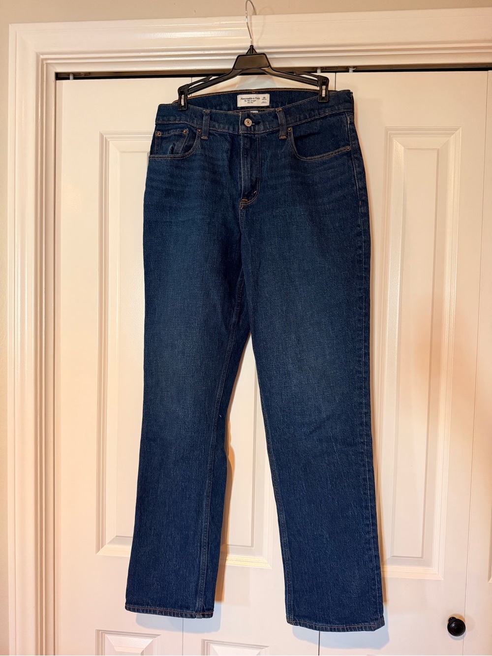 Abercrombie & Fitch Dark Blue Straight-Leg Women’s Jeans